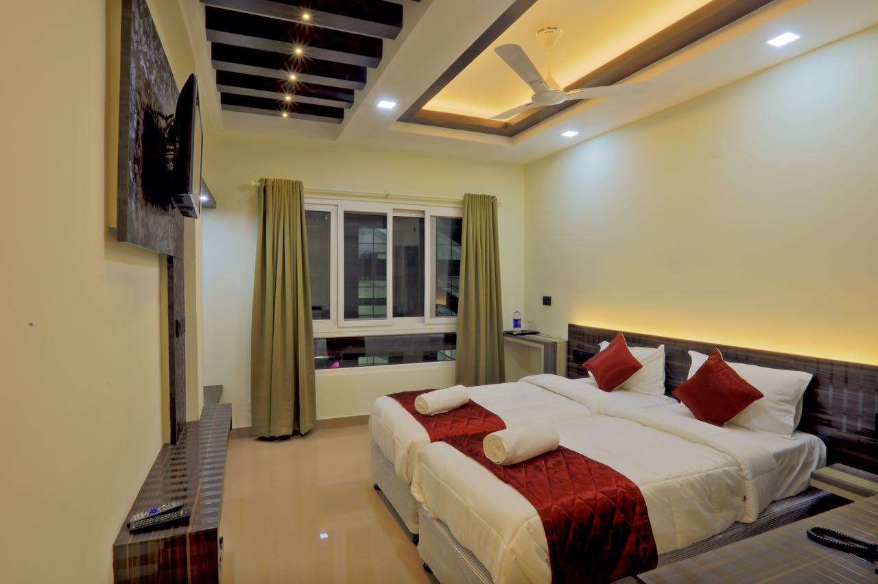 Hotel Kenz Residency Kochi Exterior foto
